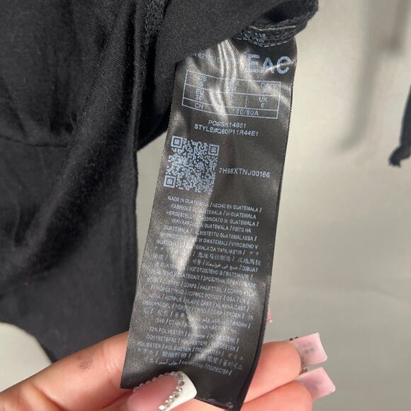 Guess Black Bodysuit With Ruffle Sleeve Women's Size S - Picture 3 of 6